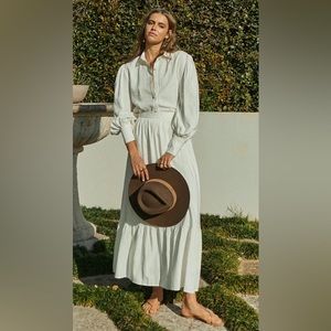 Top and skirt from Girl in the Sun. Size L.